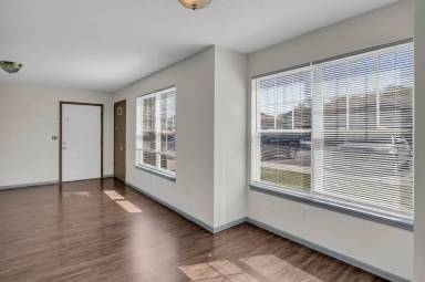 Main picture of 1141 W 17th St