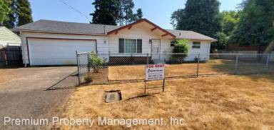 Main picture of 5030 7th Ave NE