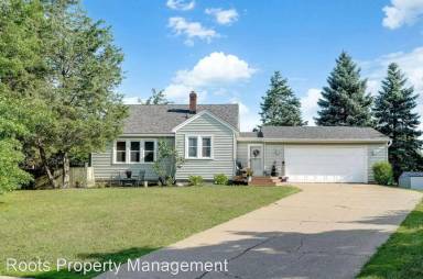 Main picture of 1315 Indian Oaks Cir