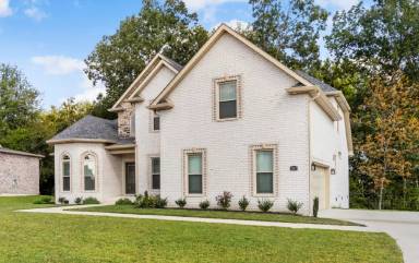 Main picture of 1117 Archibald Dr