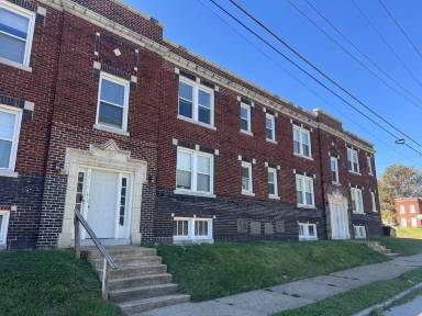 Main picture of 2900 Pestalozzi St