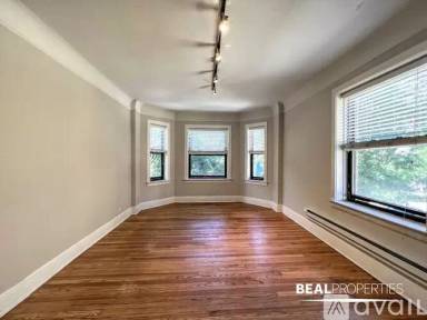 Main picture of 2317 N Rockwell St