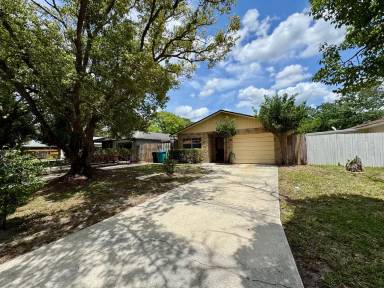Main picture of 529 Hibiscus Way