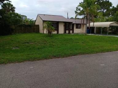 Main picture of 530 Escarole St SE
