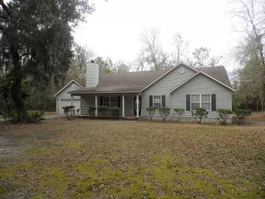 Main picture of 147 Royal Dr