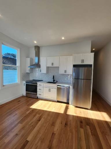 Main picture of 290 Divisadero St