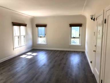 Main picture of 7007 Willoughby Ave