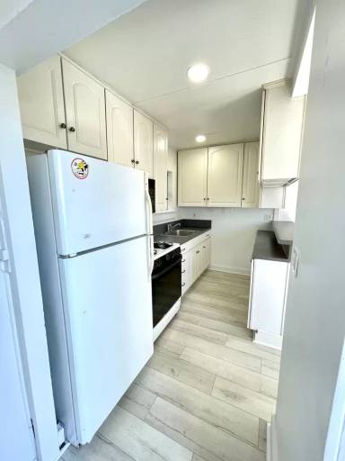 Main picture of 1168 Hornblend St