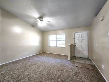 Main picture of 2908 Oranole Rd