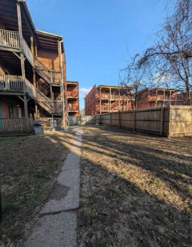 Main picture of 905 Park St