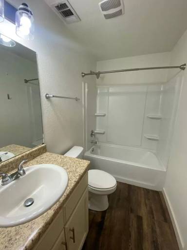 Main picture of 220 Harper Dr