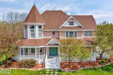 Main picture of 52762 Weathervane Dr