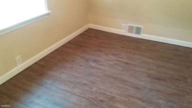 Main picture of 1901 E Ganson St