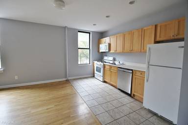 Main picture of 3612 Broadway