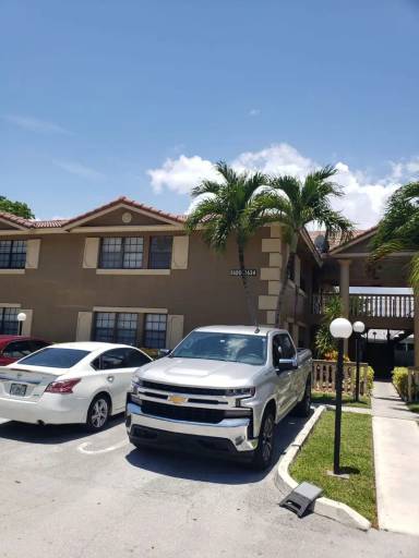 Main picture of 2634 Riverside Dr