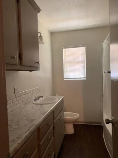 Main picture of 1402 Glendale St