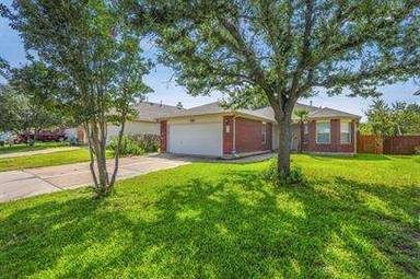 Main picture of 270 Goldenrod St