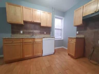Main picture of 19 Kensington Ave