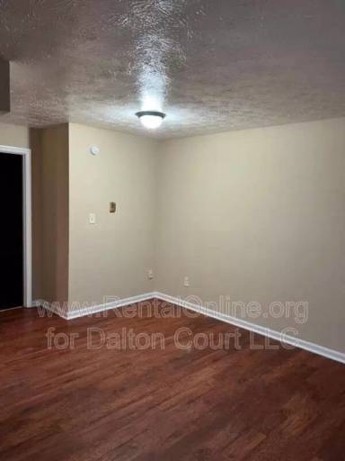 Main picture of 1972 Cambridge Dr