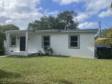 Main picture of 2335 W Bunche Park Dr