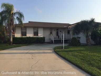 Main picture of 909 Arawak Ave