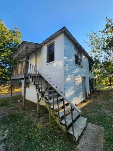 Main picture of 516 E 14th St