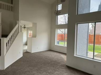 Main picture of 9478 Village Tree Dr