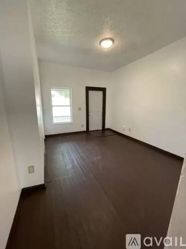 Main picture of 465 N Monroe Ave