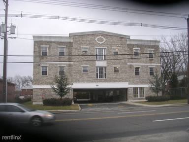 Main picture of 478 Essex St