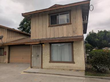 Main picture of 9532 1/2 Cedar St