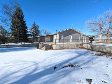 Main picture of 424 Lake Gulch Rd