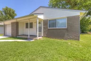 Main picture of 119 S 200th East Ave