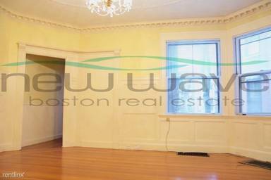 Main picture of 306 Commonwealth Ave