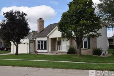Main picture of 2104 Skyline Dr