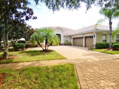 Main picture of 2630 Lookout Ln