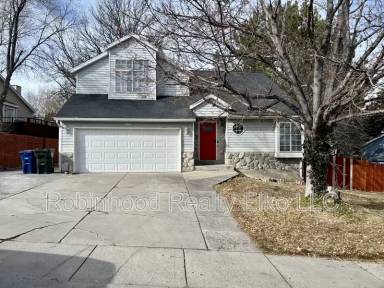 Main picture of 2211 Sierra Dr