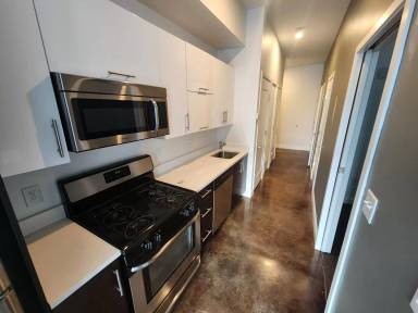 Main picture of 68 Beale St