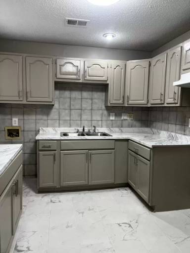 Main picture of 3172 Woodrow St
