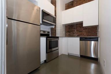 Main picture of 451 Park Dr Apartments