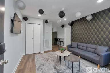 Main picture of 3339 Simmons St