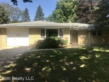Main picture of 1809 Crestwood Ave