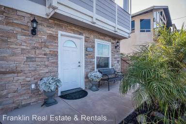 Main picture of 2260 Laurel Ave