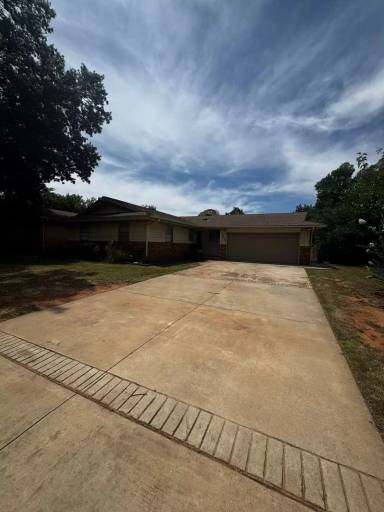 Main picture of 3225 N Peebly Dr