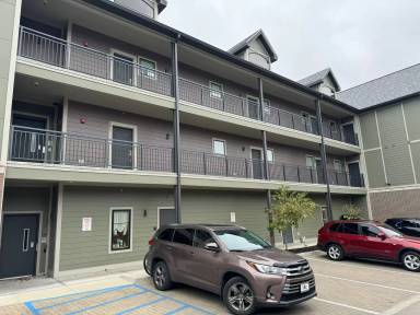 Main picture of 1115 N Walnut St