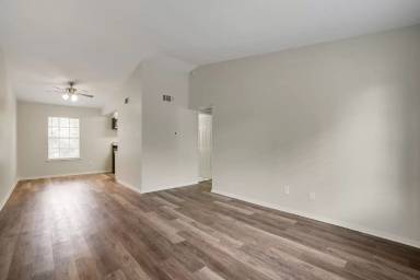 Main picture of 1105 UTA Boulevard - 104