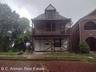 Main picture of 1526 Barr Ave