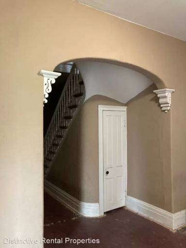 Main picture of 905 N 9th St