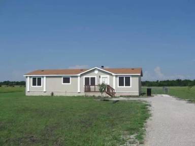Main picture of 1786 County Road 697