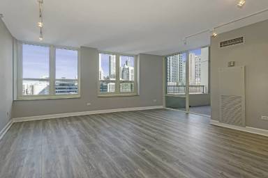 Main picture of Sterling Condos
