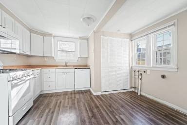 Main picture of 2237 3rd St